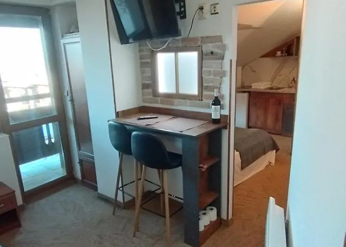 Dino Privates Emerald *