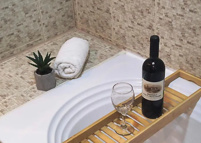 Dino Privates Emerald